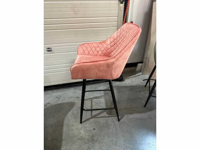 Barkruk roze velvet (4x) - afbeelding 4 van  5