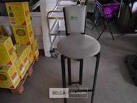 Barkrukje ijzeren onderstel - afbeelding 1 van  4