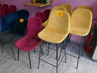Barkrukken en stoelen - afbeelding 1 van  3