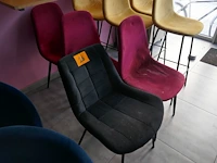 Barkrukken en stoelen - afbeelding 3 van  3