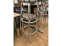 Barkrukken met hoge staantafel. - afbeelding 2 van  3