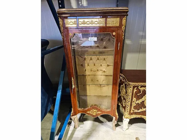 Barok beige kast - afbeelding 1 van  4