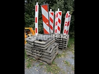 Basis voor bewegwijzering of bouwbarrières - afbeelding 2 van  7