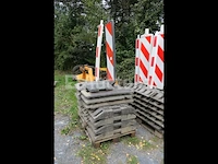 Basis voor bewegwijzering of bouwbarrières - afbeelding 4 van  7