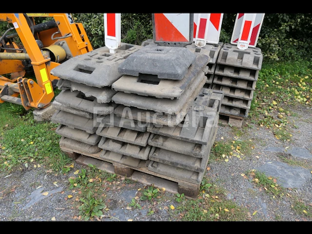 Basis voor bewegwijzering of bouwbarrières - afbeelding 5 van  7
