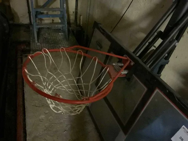 Basketbalring - afbeelding 2 van  3