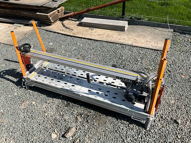 Batipav class plus 1300s zaagtafel - afbeelding 1 van  10