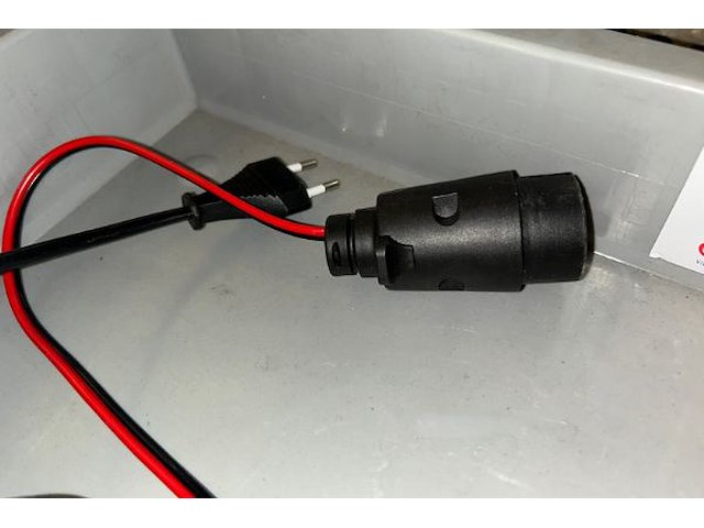 Batterijlader powerplus - afbeelding 3 van  4