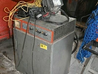 Batterijlader + verlichting - afbeelding 1 van  7