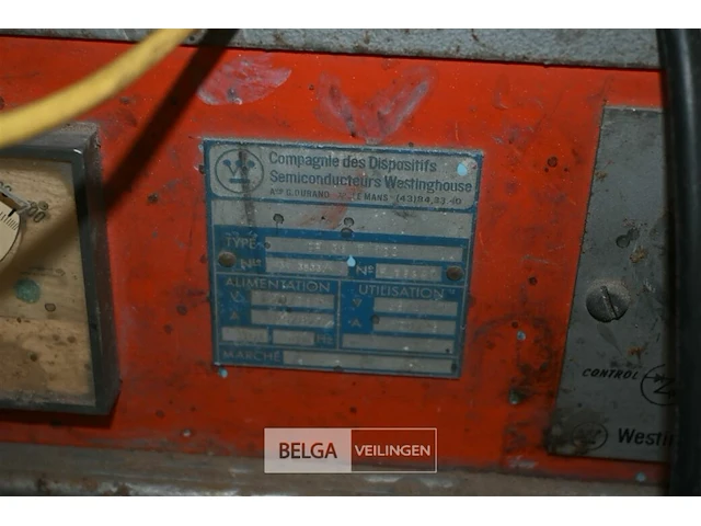 Batterijlader + verlichting - afbeelding 4 van  7