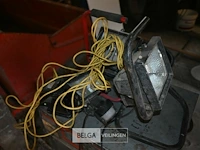 Batterijlader + verlichting - afbeelding 5 van  7