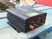 Batterijlader - afbeelding 1 van  4