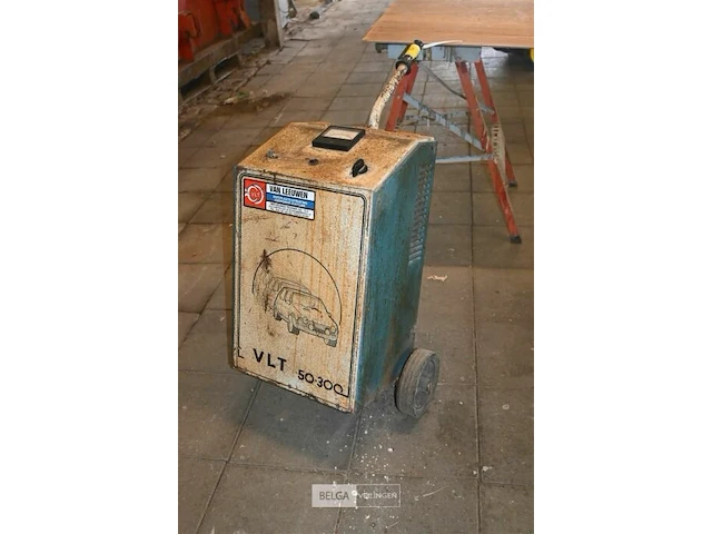 Batterijlader - afbeelding 1 van  4