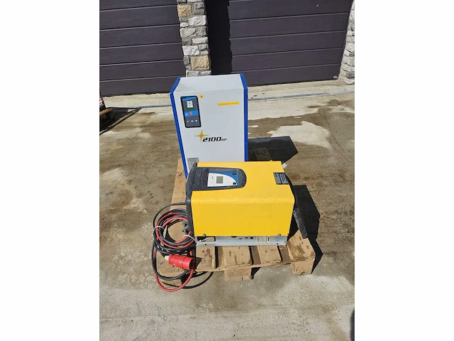 Batterijlader - afbeelding 1 van  9