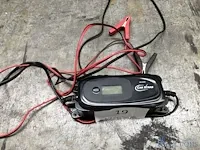 Batterijoplader - afbeelding 1 van  1