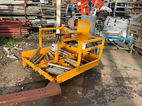 Batterijstation - afbeelding 1 van  4