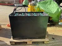 Battery supplies reachtruck jungheinrich