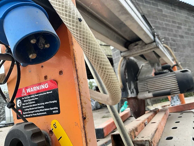 Battifav prime 100 steenzaagmachine - afbeelding 6 van  7