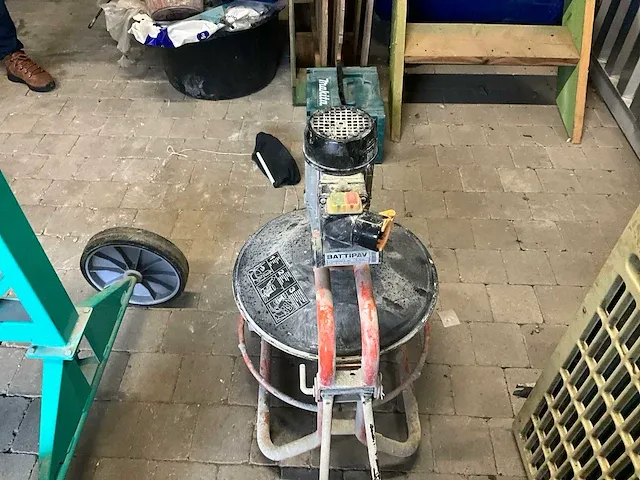Battipav betonmixer - afbeelding 3 van  4