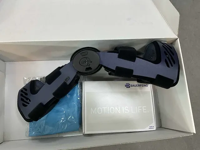 Bauerfeind secutec genu kniebrace - afbeelding 2 van  5