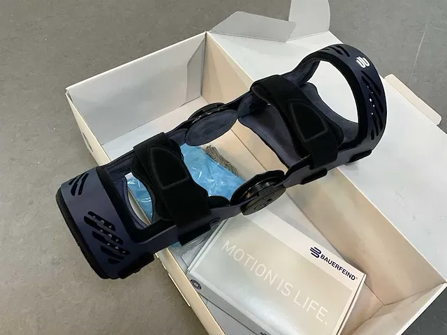 Bauerfeind secutec genu kniebrace - afbeelding 1 van  5