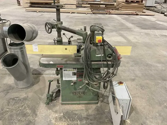 Bauerle b-3r verticale freesmachine - afbeelding 2 van  8