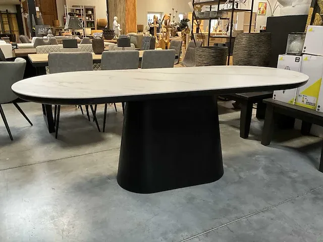 Bauwens design eetkamertafel - afbeelding 1 van  8