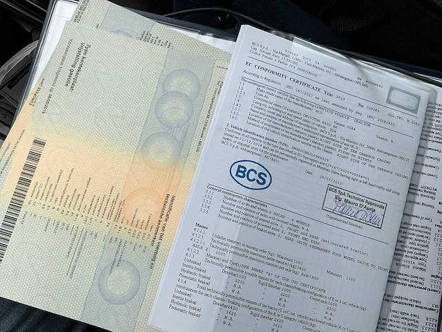 Bcs invictus k400 ar kniktractor - afbeelding 2 van  10