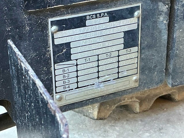 Bcs invictus k400 ar kniktractor - afbeelding 10 van  10