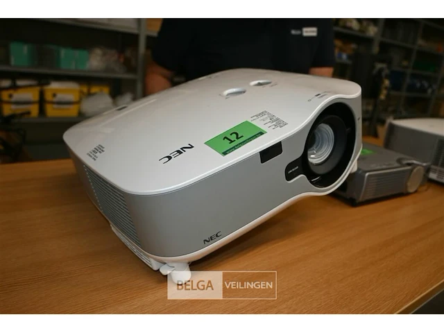 Beamer nec model np 2150 - afbeelding 1 van  5