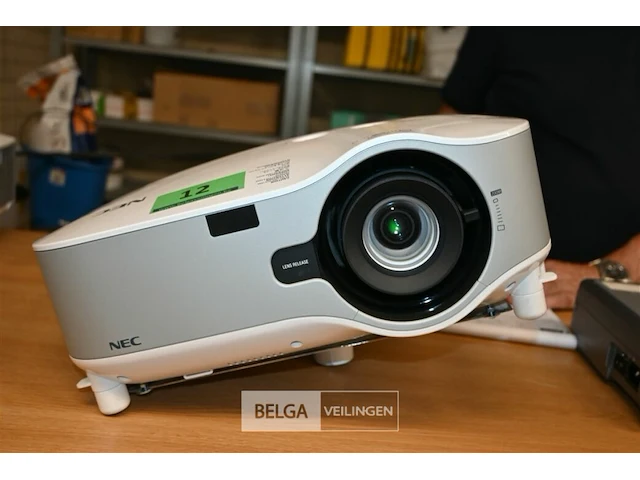 Beamer nec model np 2150 - afbeelding 2 van  5