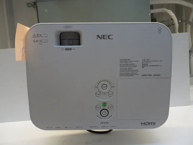 Beamer nec - afbeelding 2 van  2