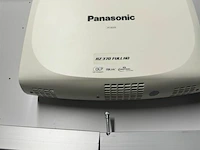 Beamer panasonic ptrz370 full hd - afbeelding 2 van  5