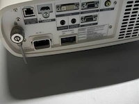 Beamer panasonic ptrz370 full hd - afbeelding 4 van  5
