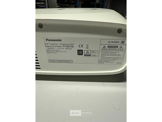 Beamer panasonic ptrz370 full hd - afbeelding 5 van  5
