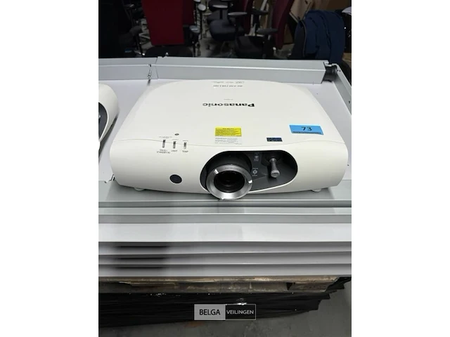 Beamer panasonic ptrz370 full hd - afbeelding 1 van  1
