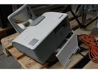 Beamer vivitek d795wt + projectiescherm - afbeelding 3 van  8