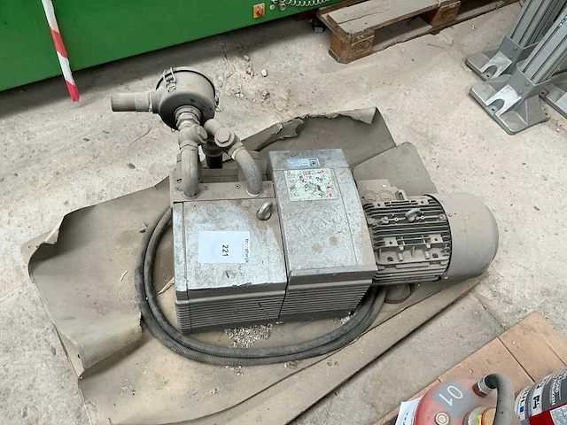 Becker dvt 3.80 vacuümpomp - afbeelding 1 van  5