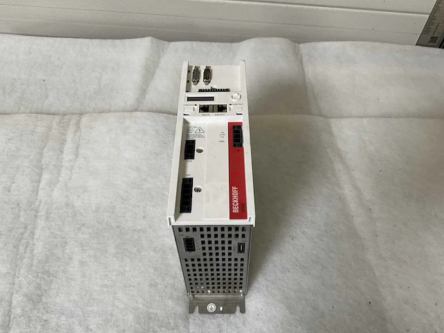 Beckhoff ax5106-0000-0200 servo drive - afbeelding 1 van  6