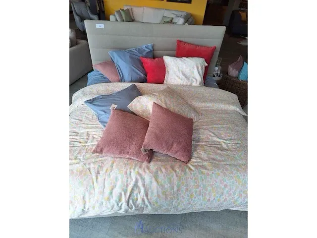 Bed axelsson - afbeelding 1 van  2