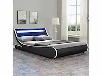 Bed met led verlichting en lattenbodem 180x200 - afbeelding 1 van  9