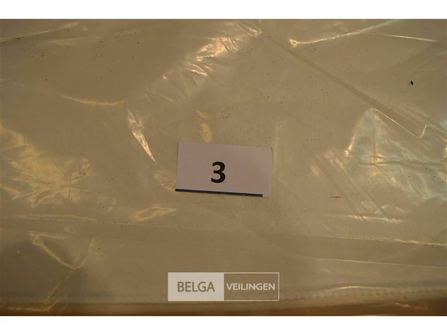 Bed - afbeelding 4 van  4