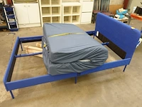 Bed - afbeelding 2 van  2