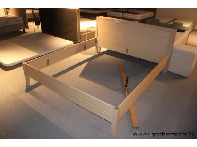 Bedframe 180x200 - afbeelding 1 van  1