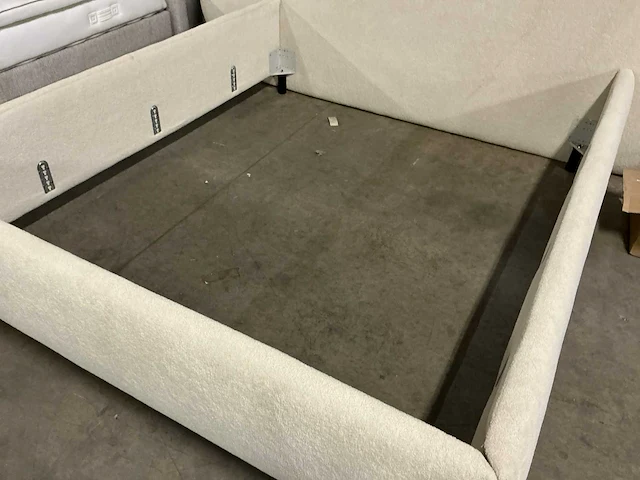Bedframe - afbeelding 5 van  5