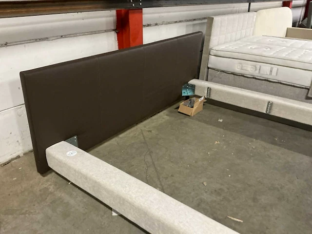 Bedframe - afbeelding 3 van  3
