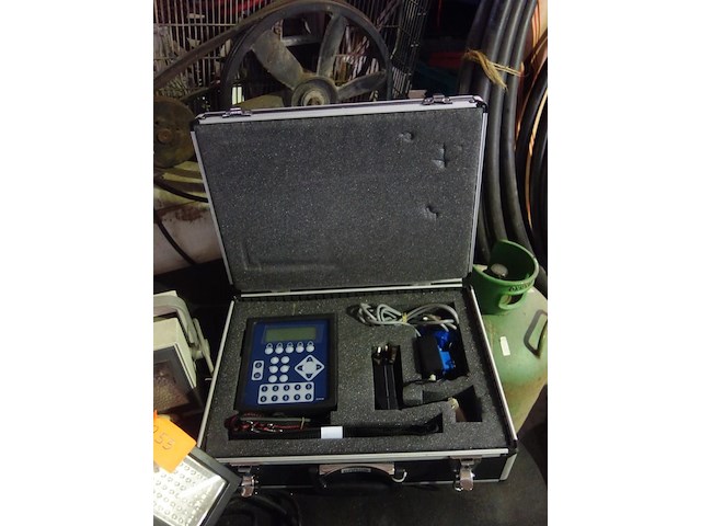 Bedieningspaneel voor schermen - afbeelding 1 van  4