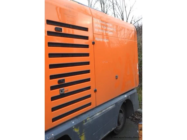 Bedrijfsmateriaal/straatveegwagen ravo, 5-series 540, diesel, 1e inschr 07/08/15, xl95f6hb8fa020259, co²-uitstoot ng, euro ng, kenteken i+ii, gelijkvormigheidsattest, keuring na, 1sleutel - afbeelding 6 van  12
