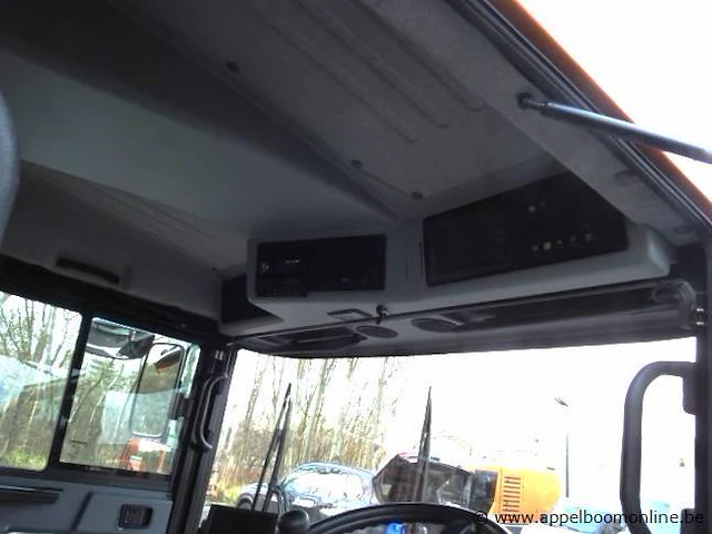 Bedrijfsmateriaal/straatveegwagen ravo, 5-series 540, diesel, 1e inschr 07/08/15, xl95f6hb8fa020259, co²-uitstoot ng, euro ng, kenteken i+ii, gelijkvormigheidsattest, keuring na, 1sleutel - afbeelding 11 van  12