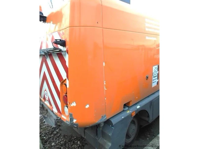 Bedrijfsmateriaal/straatveegwagen ravo, 5-series 540, diesel, 1e inschr 07/08/15, xl95f6hb8fa020259, co²-uitstoot ng, euro ng, kenteken i+ii, gelijkvormigheidsattest, keuring na, 1sleutel - afbeelding 12 van  12